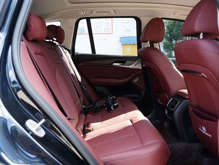 BMW X3, 2024 — фото 6 из 9