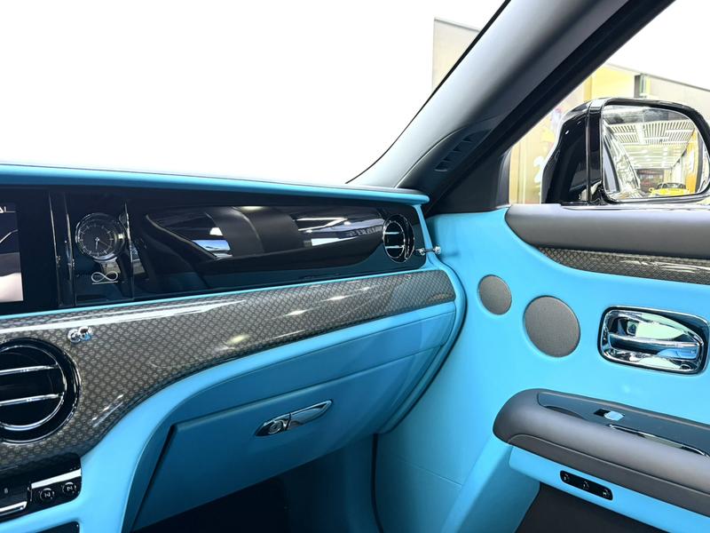 Rolls-Royce Ghost, 2023 — фото 5 из 12