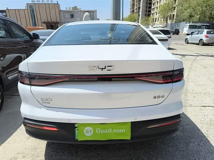 BYD Seal 05 DM-i Hybrid, 2025 — фото 6 из 9