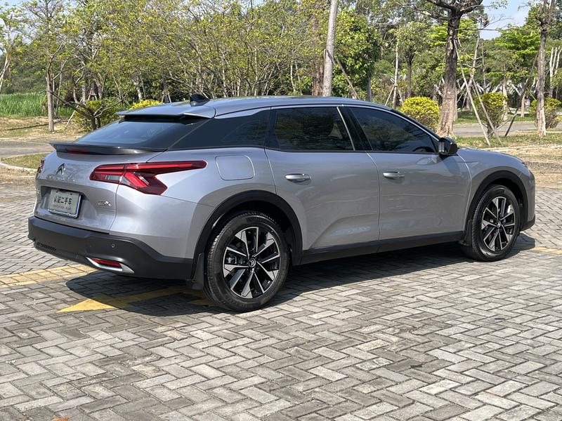 Citroen C5 X, 2023 — фото 7 из 12