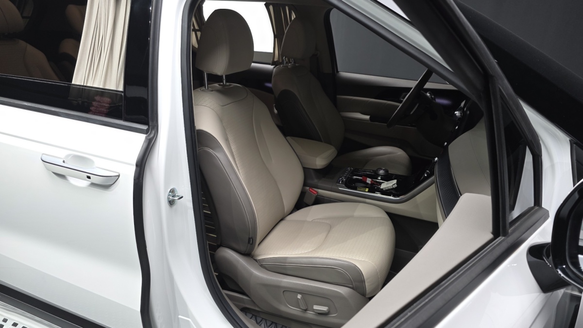 Kia Carnival, 2022 — фото 12 из 12