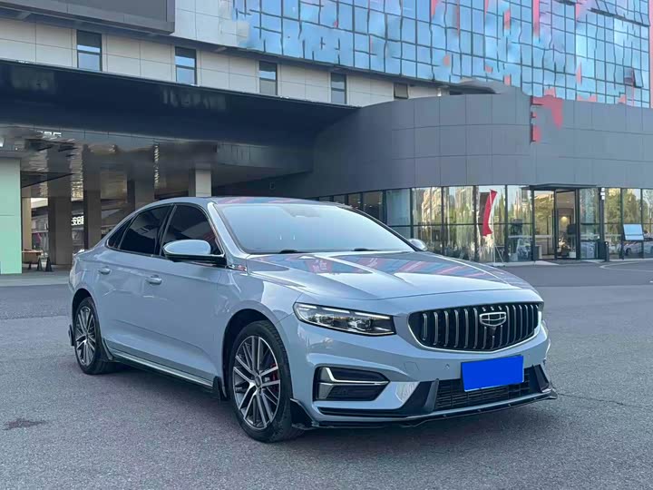 Geely Preface, 2023 — фото 3 из 9