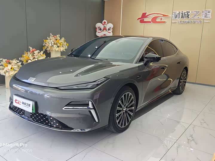 Geely Galaxy Starshine 8 EM-i, 2025 — купить в Ижевске под ключ