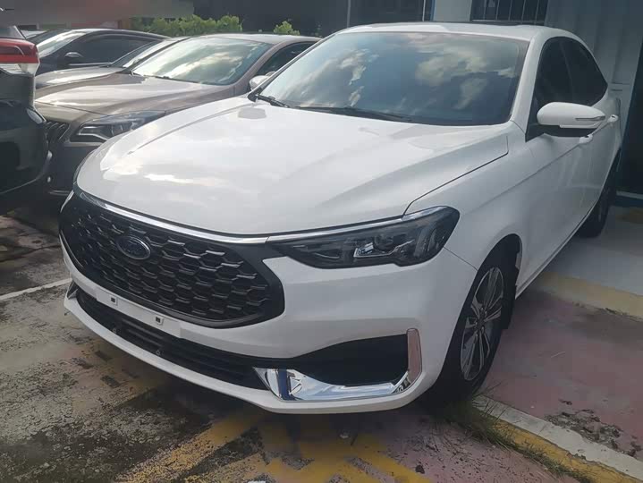 Ford Escort, 2022 — купить в Белгороде под ключ