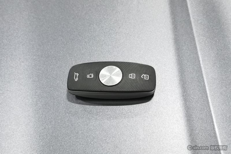 Roewe iMax 8, 2024 — фото 7 из 12