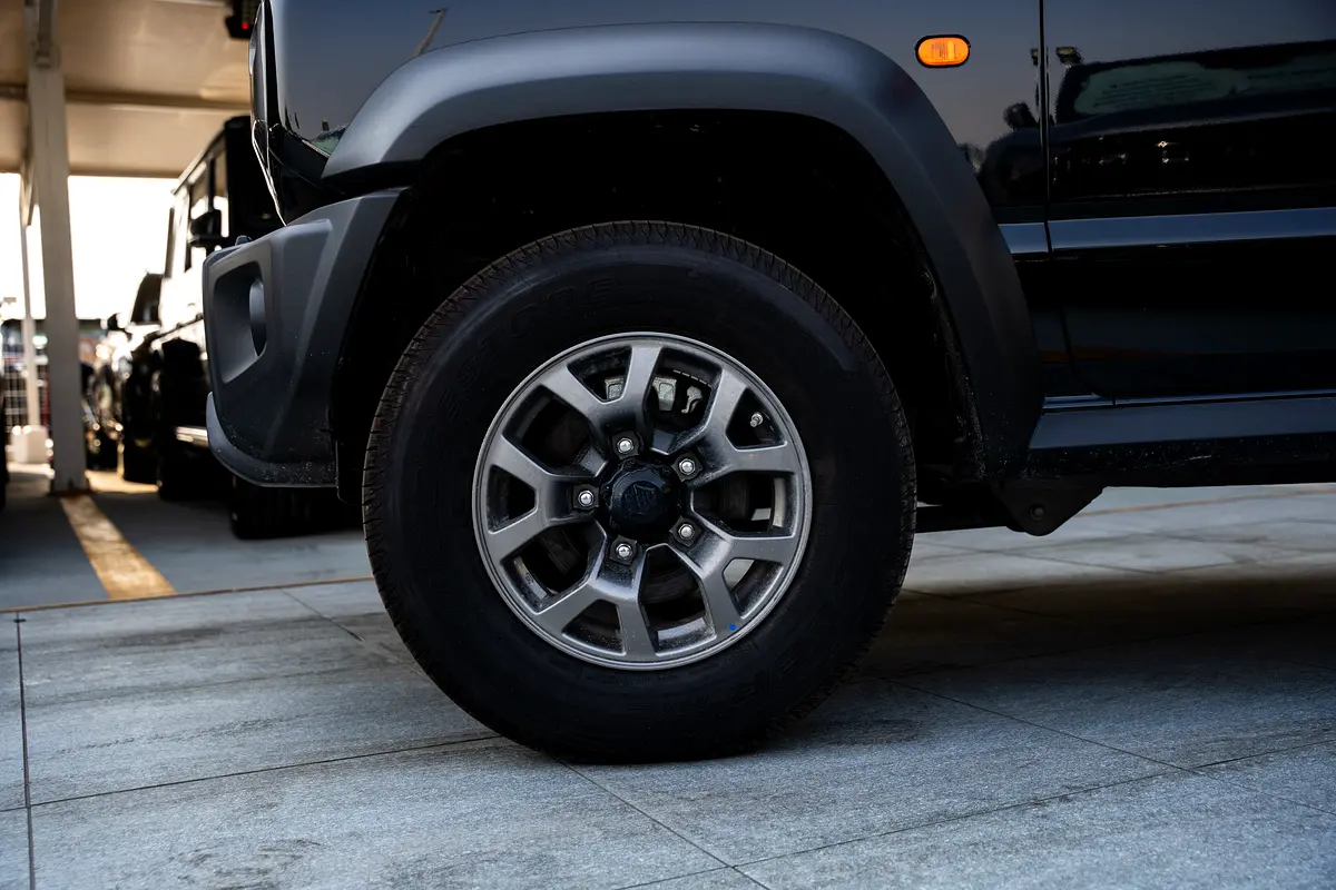 Suzuki Jimny, 2026 — фото 2 из 10