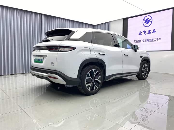 BYD Song L DM-i Hybrid, 2024 — фото 4 из 9