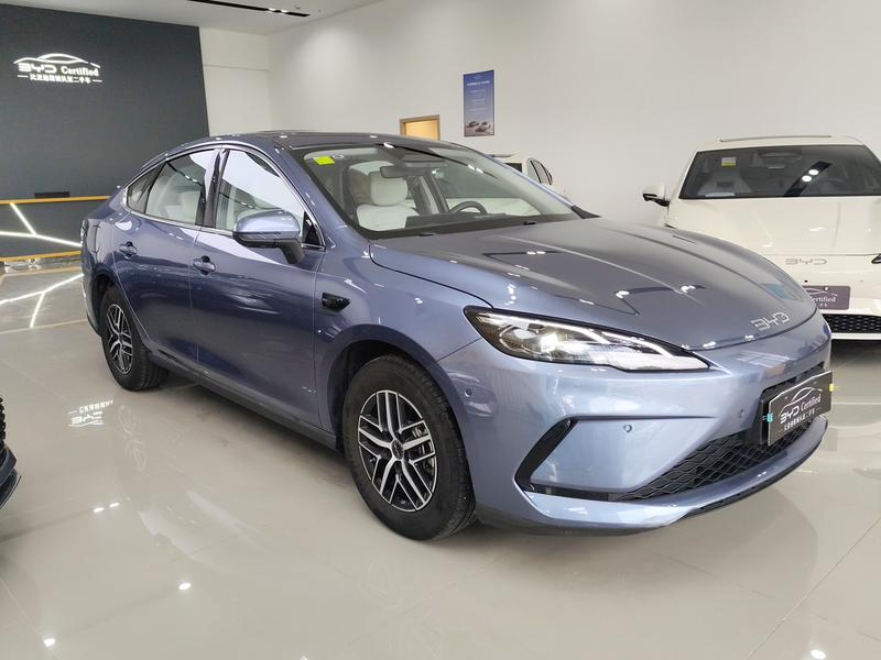 BYD Seal 05 DM-i Hybrid, 2024 — фото 3 из 11