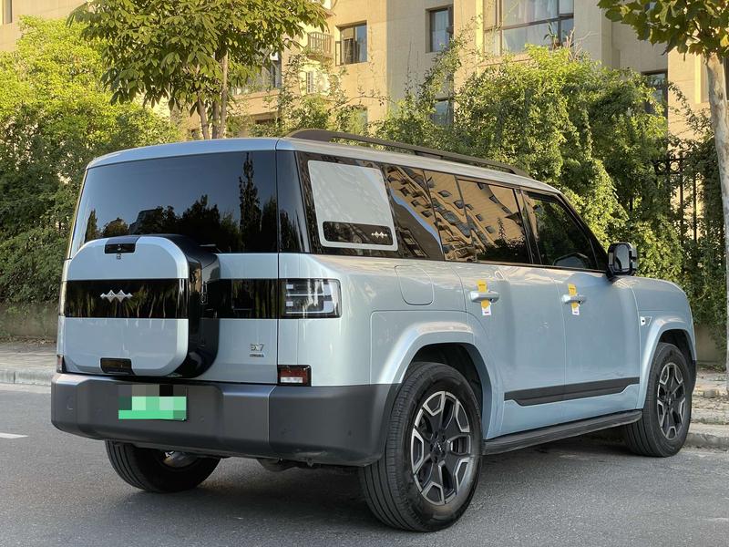 BYD FangChengBao Titanium 7 (Tai 7), 2025 — фото 6 из 10