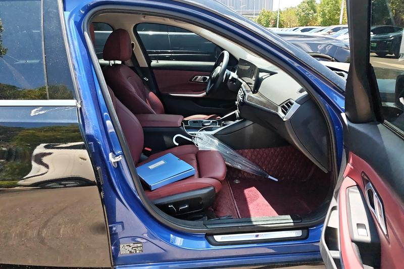 BMW 3 Series, 2024 — фото 9 из 12