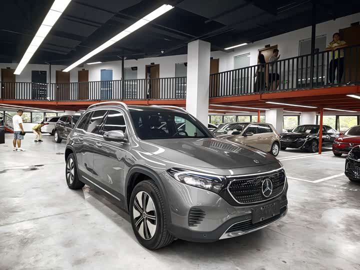 Mercedes-Benz EQB, 2023 — фото 3 из 9
