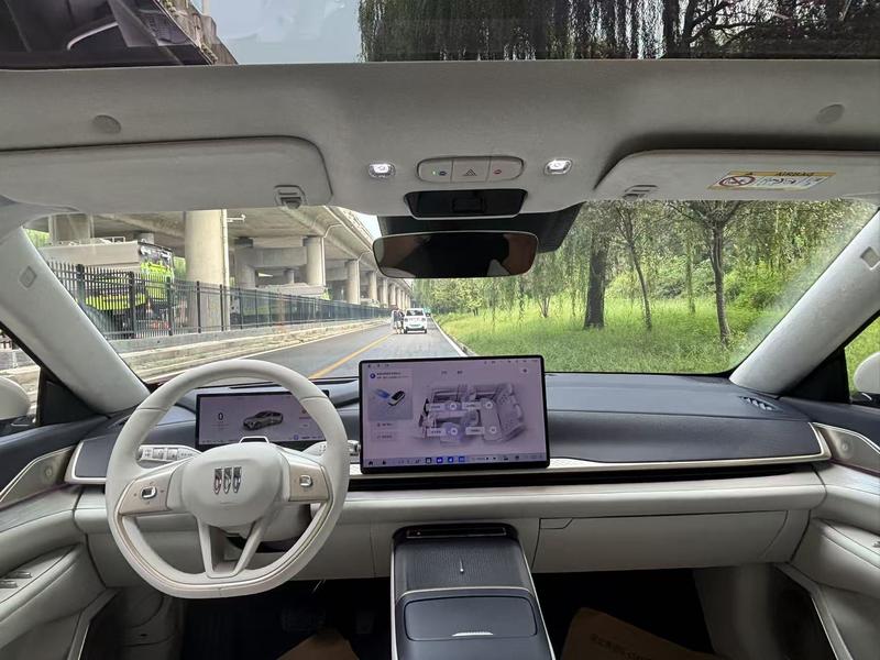 Buick Electra L7, 2025 — фото 6 из 10