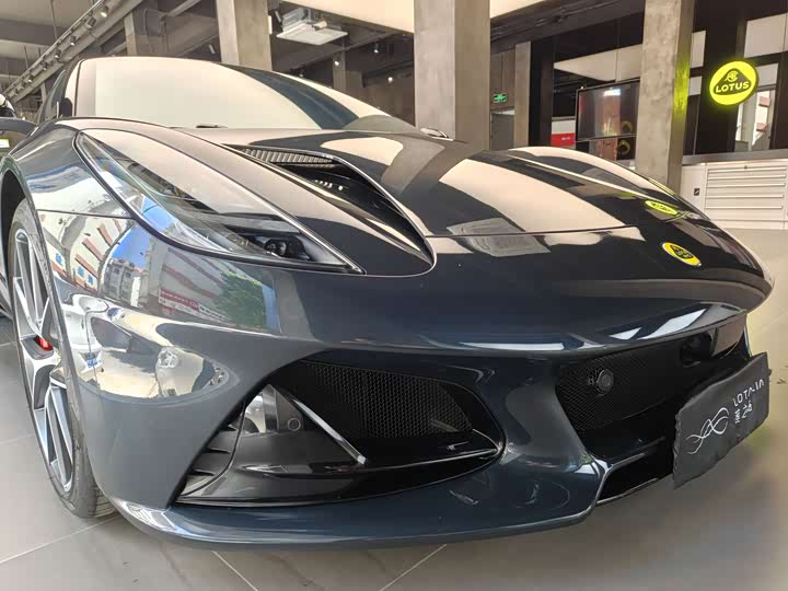 Lotus Emira, 2023 — фото 8 из 9