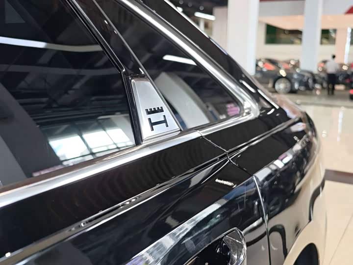 Audi A8, 2022 — фото 9 из 9