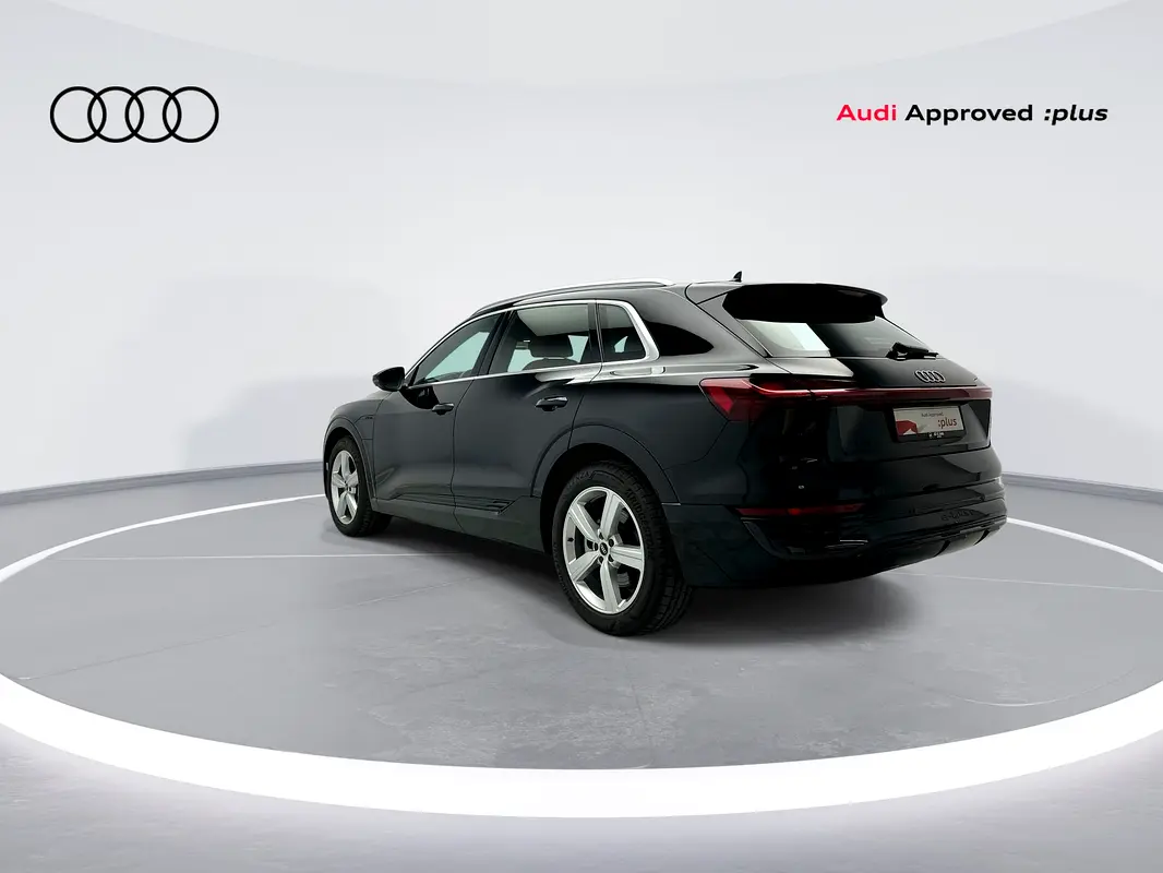 Audi Q8 e-tron, 2024 — фото 2 из 10