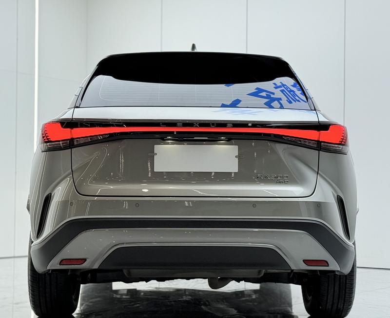 Lexus RX, 2026 — фото 4 из 9