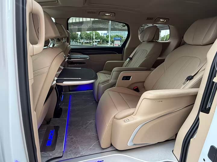 Buick GL8 Hybrid, 2025 — фото 6 из 9