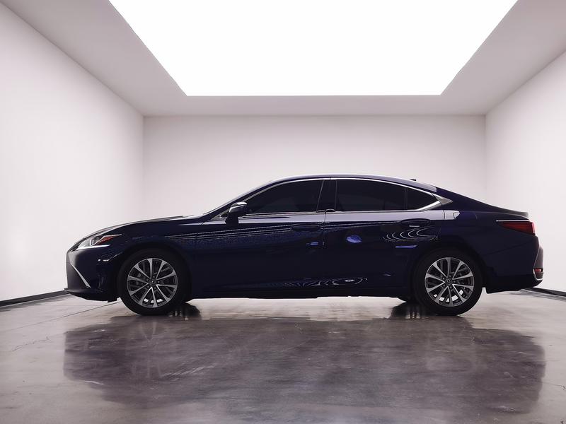Lexus ES, 2023 — фото 4 из 12