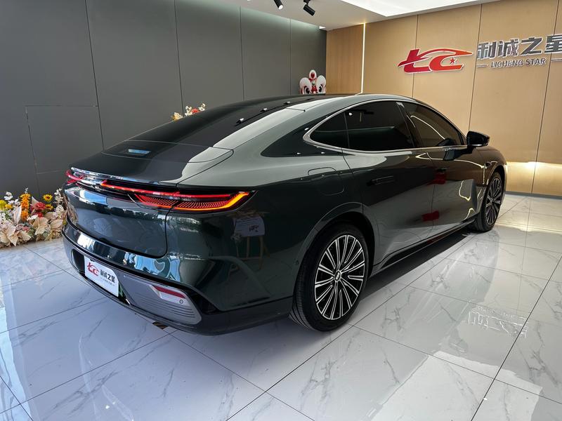 Geely Galaxy Starshine 8 EM-i, 2025 — фото 6 из 12