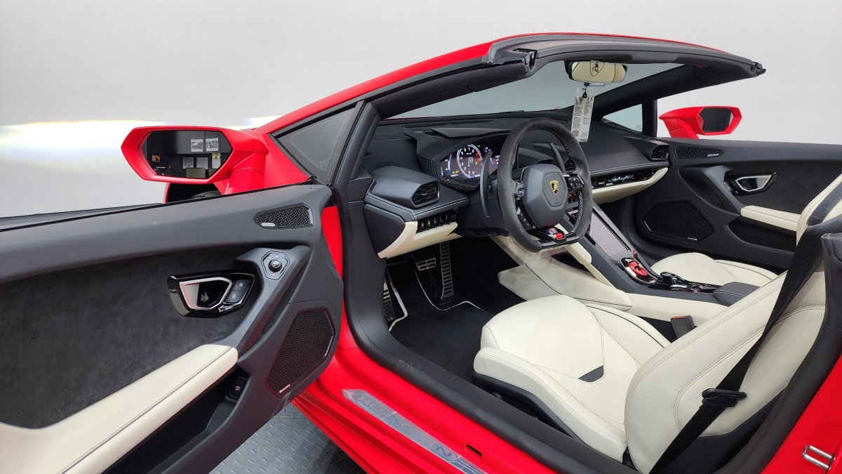 Lamborghini Huracan, 2023 — фото 10 из 12