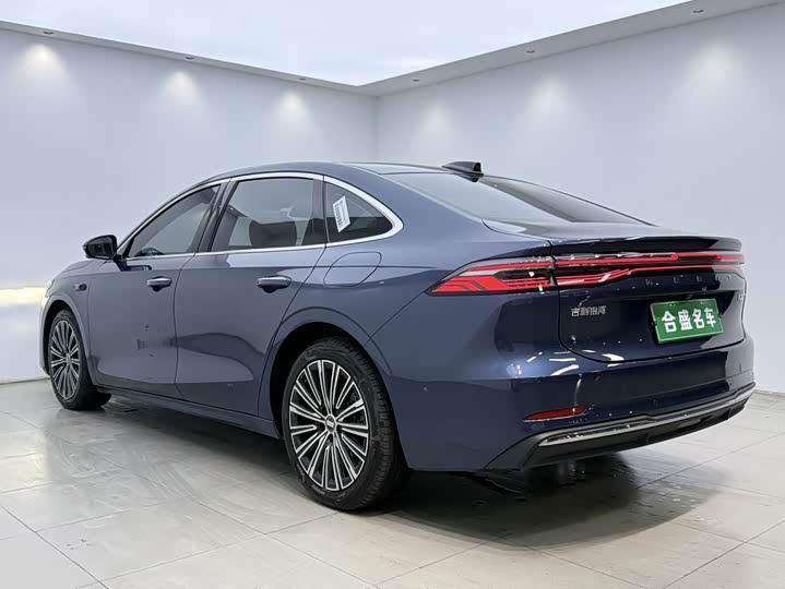 Geely Galaxy A7, 2025 — фото 6 из 9