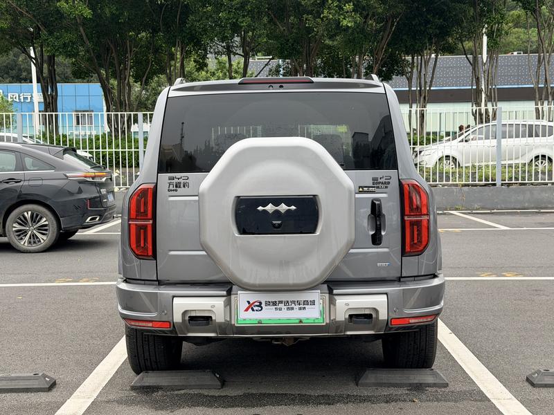 BYD FangChengBao Leopard 5, 2025 — фото 6 из 12