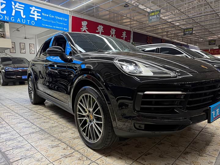 Porsche Cayenne Hybrid, 2022 — фото 2 из 9