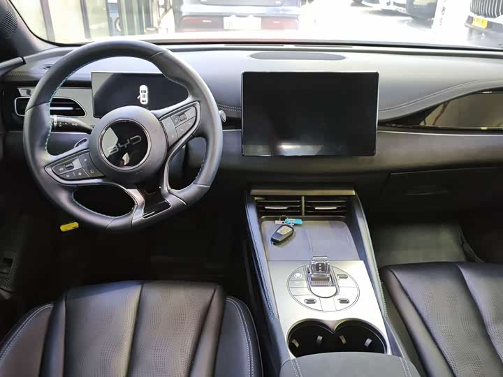 BYD Seal 06 Hybrid/EV, 2025 — фото 5 из 9