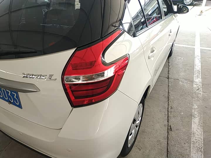 Toyota Yaris L Hatchback, 2021 — фото 8 из 9