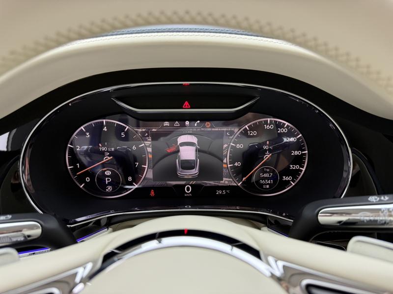 Bentley Continental GT, 2022 — фото 7 из 11
