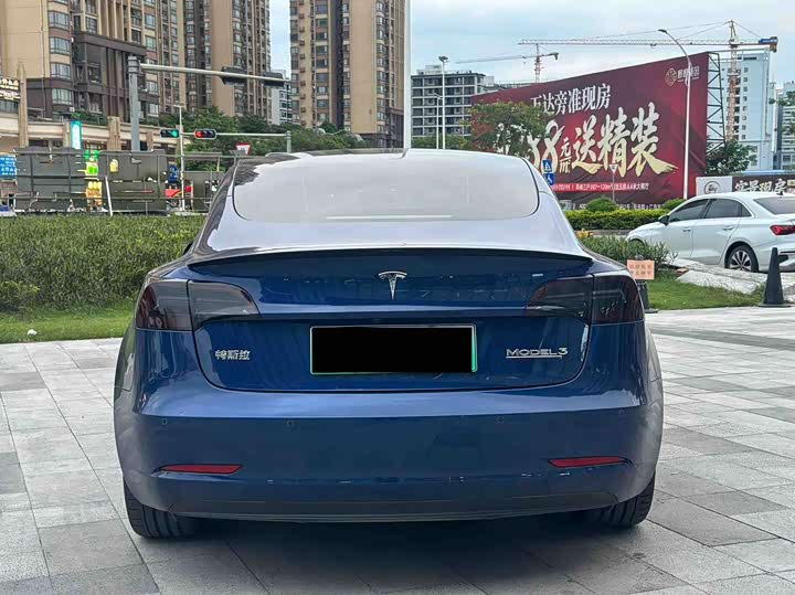 Tesla Model 3, 2022 — фото 8 из 9