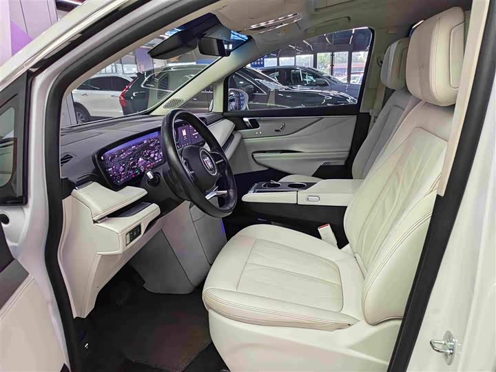 Buick GL8 Hybrid, 2024 — фото 8 из 9