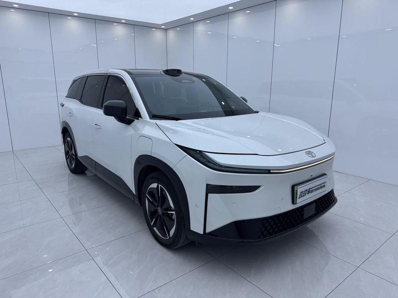 Toyota bZ3X, 2025 — фото 3 из 12