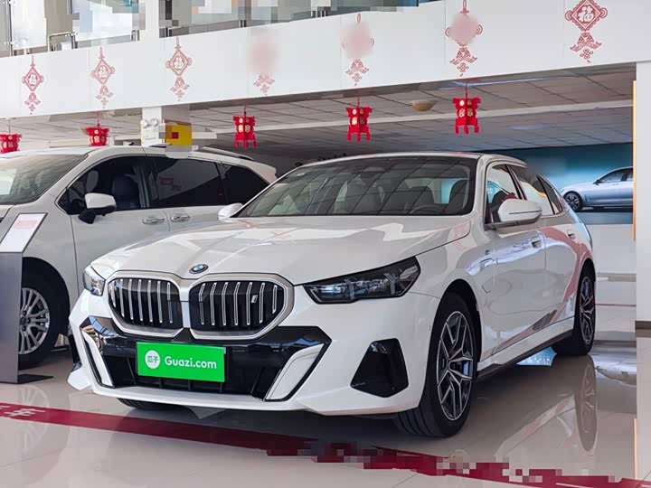 BMW i5, 2025 — фото 2 из 9