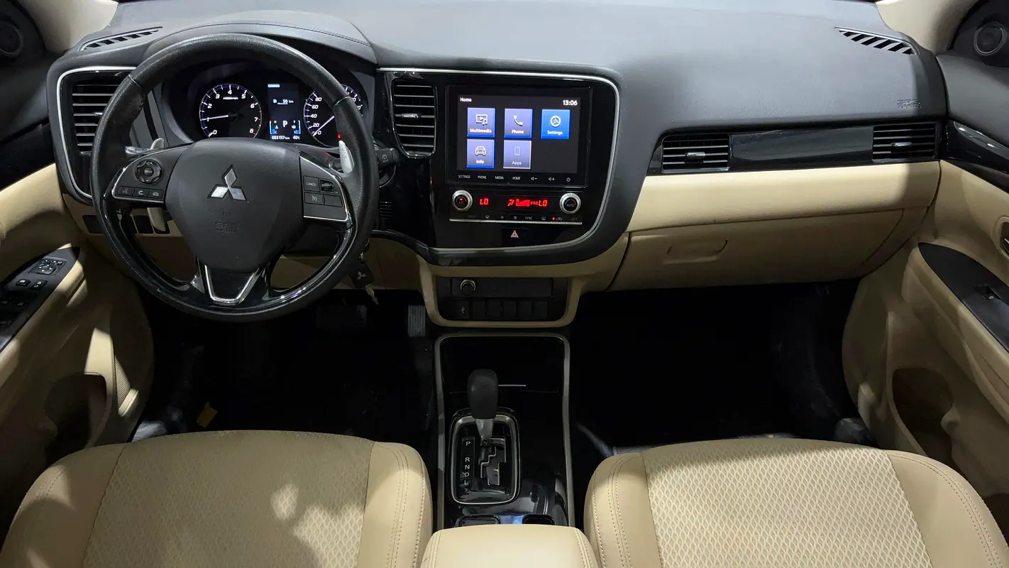 Mitsubishi Outlander, 2023 — фото 7 из 10