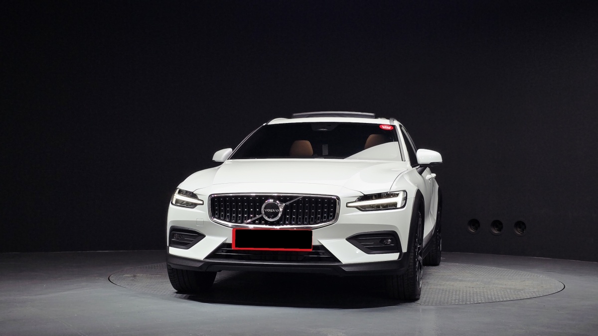 Volvo V60, 2025 — фото 3 из 12