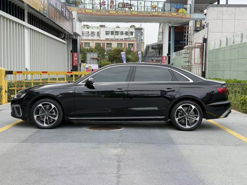Audi A4L, 2023 — фото 4 из 11