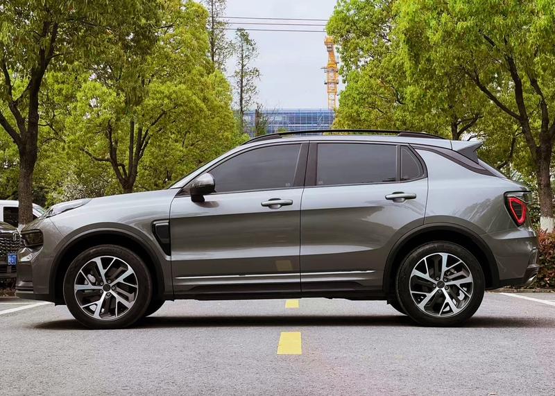 Lynk & Co 01 EM-P Hybrid, 2021 — фото 4 из 12