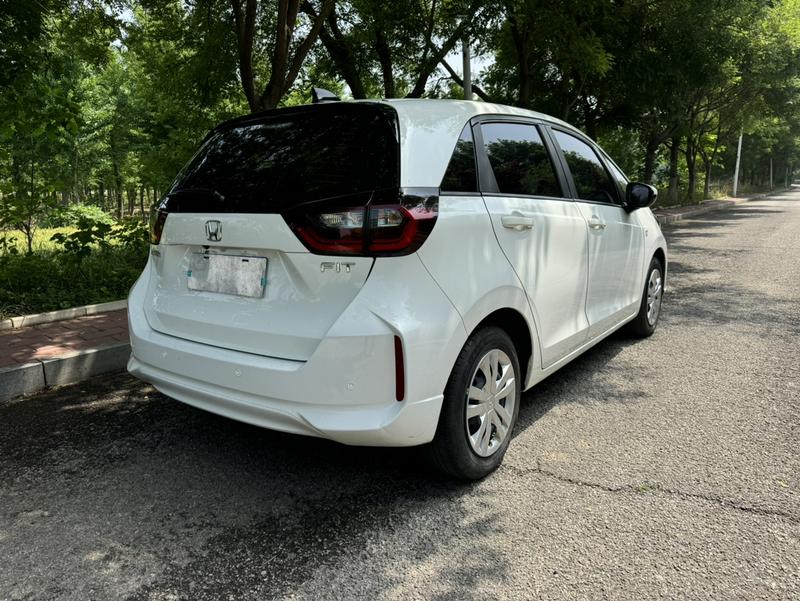 Honda Fit, 2023 — фото 6 из 10