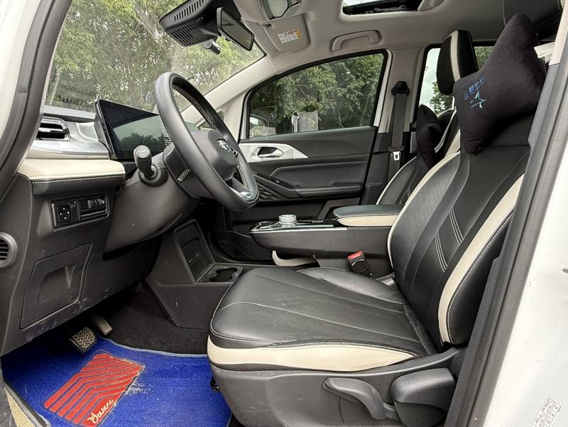 Geely Geometry E Firefly, 2022 — фото 9 из 12