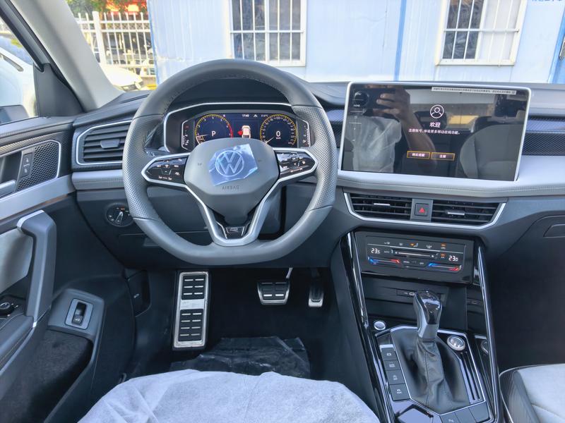 Volkswagen Tayron X, 2025 — фото 9 из 12