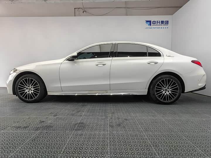 Mercedes-Benz C-Class, 2023 — фото 7 из 9