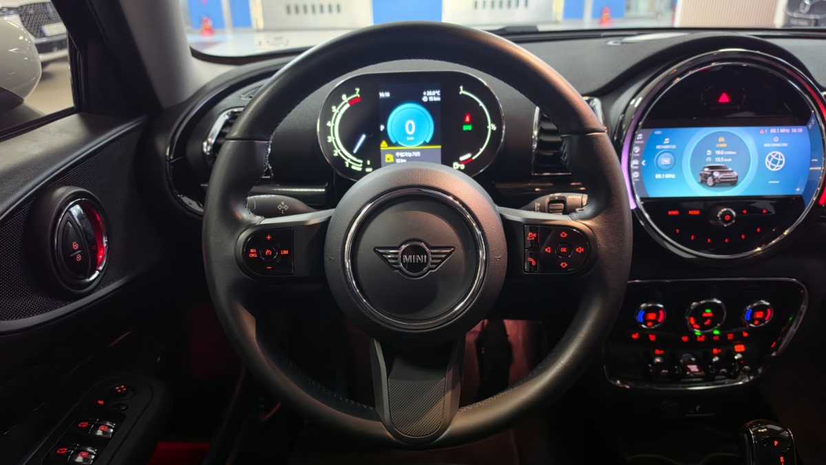 Mini Clubman, 2022 — фото 12 из 12