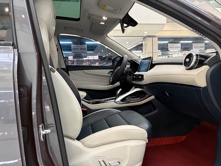 MG Motor Pilot Hybrid, 2022 — фото 6 из 9