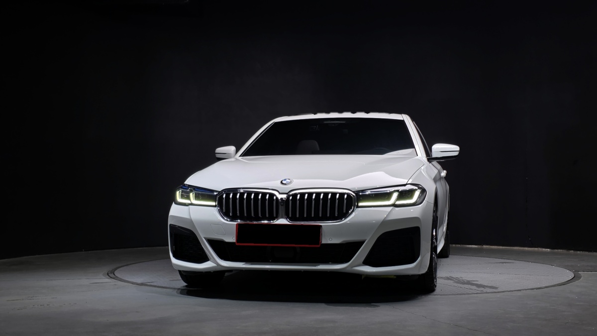 BMW 5 Series, 2023 — фото 3 из 12