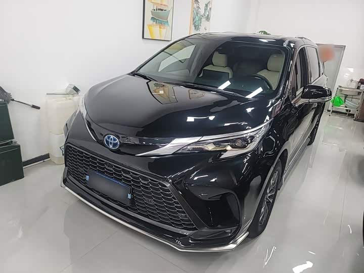 Toyota Granvia, 2023 — купить в Саратове под ключ