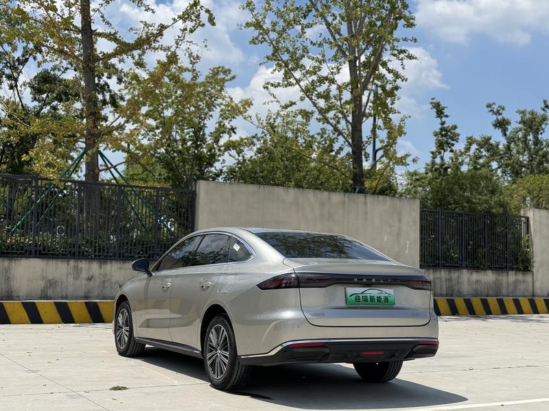 Geely Galaxy Starshine 6, 2025 — фото 5 из 12