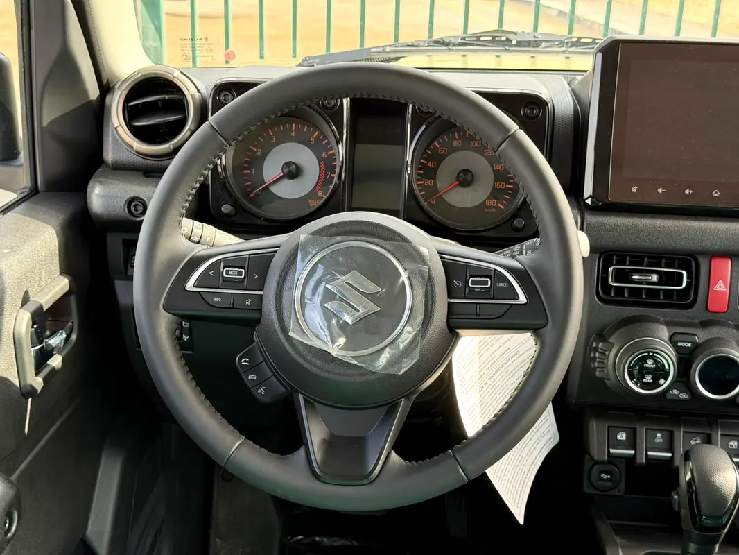 Suzuki Jimny, 2026 — фото 10 из 10