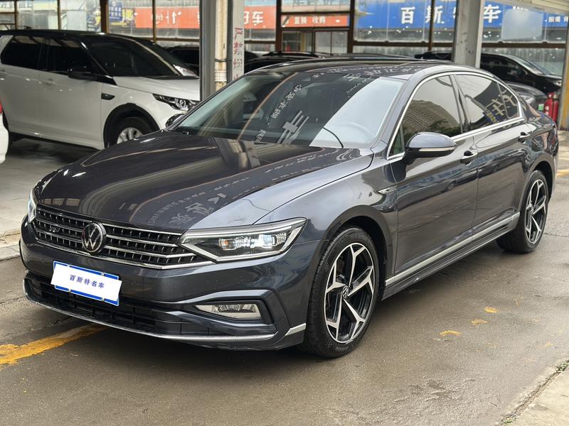 Volkswagen Magotan, 2023 — купить в Москве под ключ