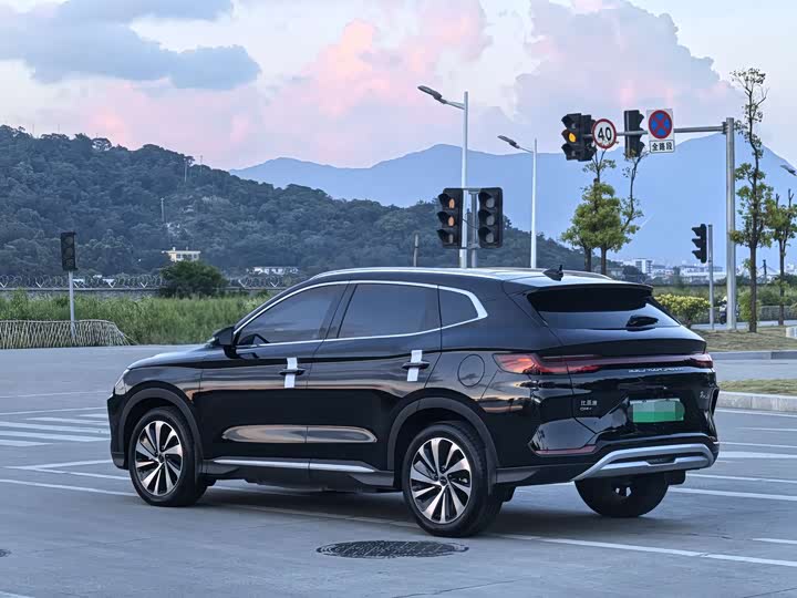 BYD Song Plus Hybrid/EV, 2023 — фото 6 из 9